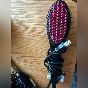 Electric Hair Straightening Brush - Black and Pink